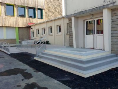 Construction d’une rampe PMR dans un lycée